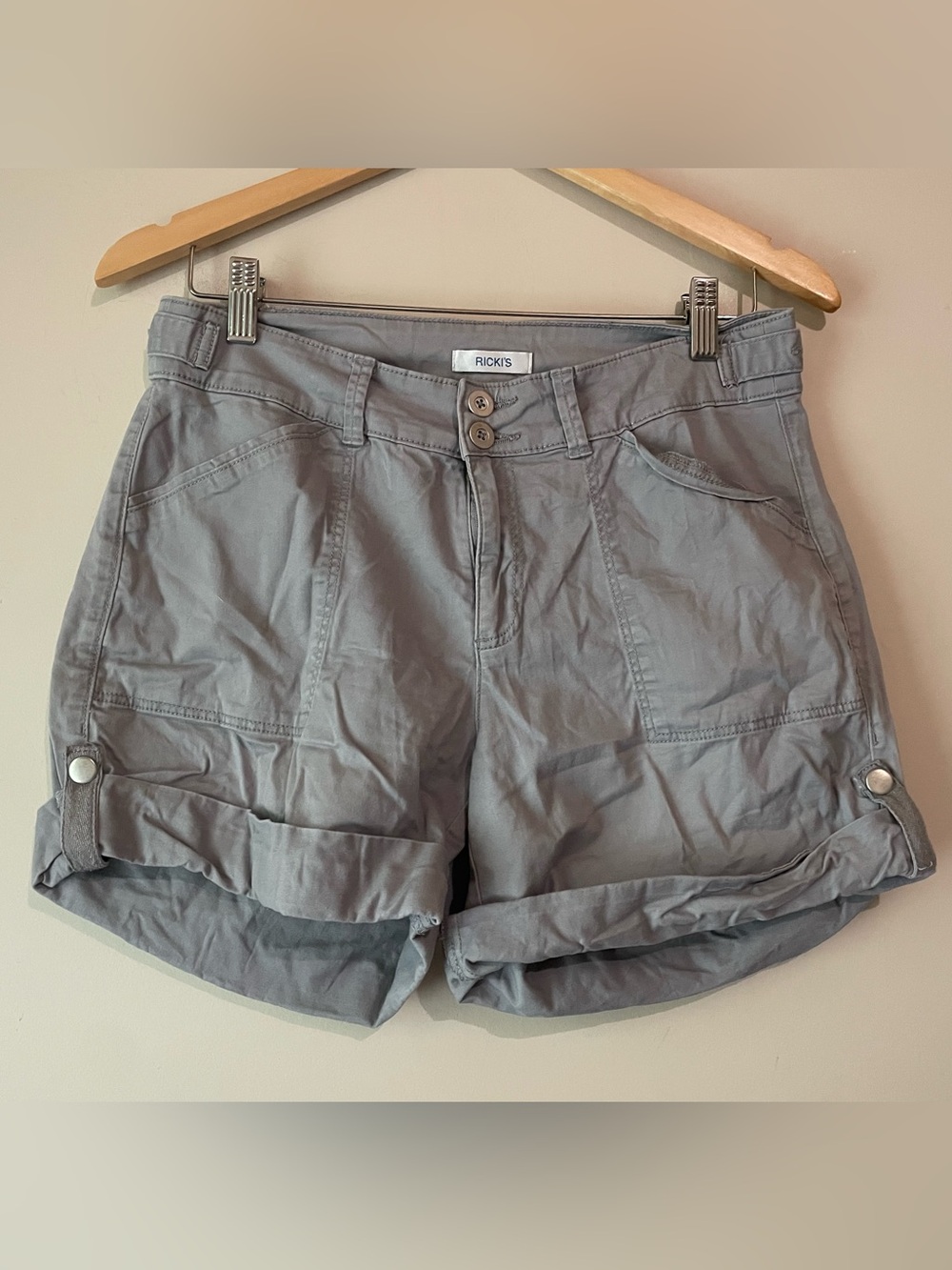 Ricki’s | Grey Cargo Like Shorts - Picture 1 of 5
